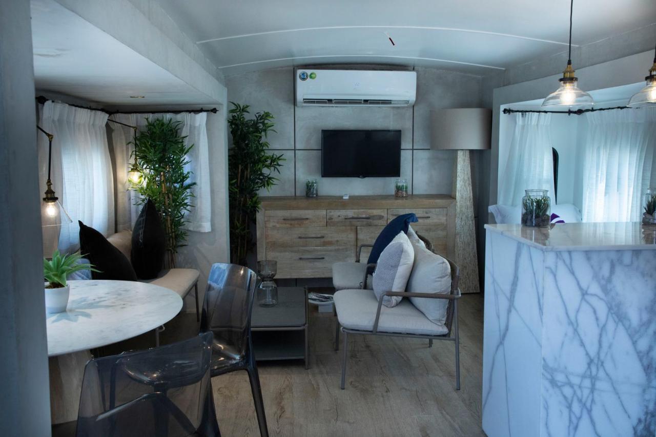 אג'מן Caravana Beach Resort Al Zorah מראה חיצוני תמונה